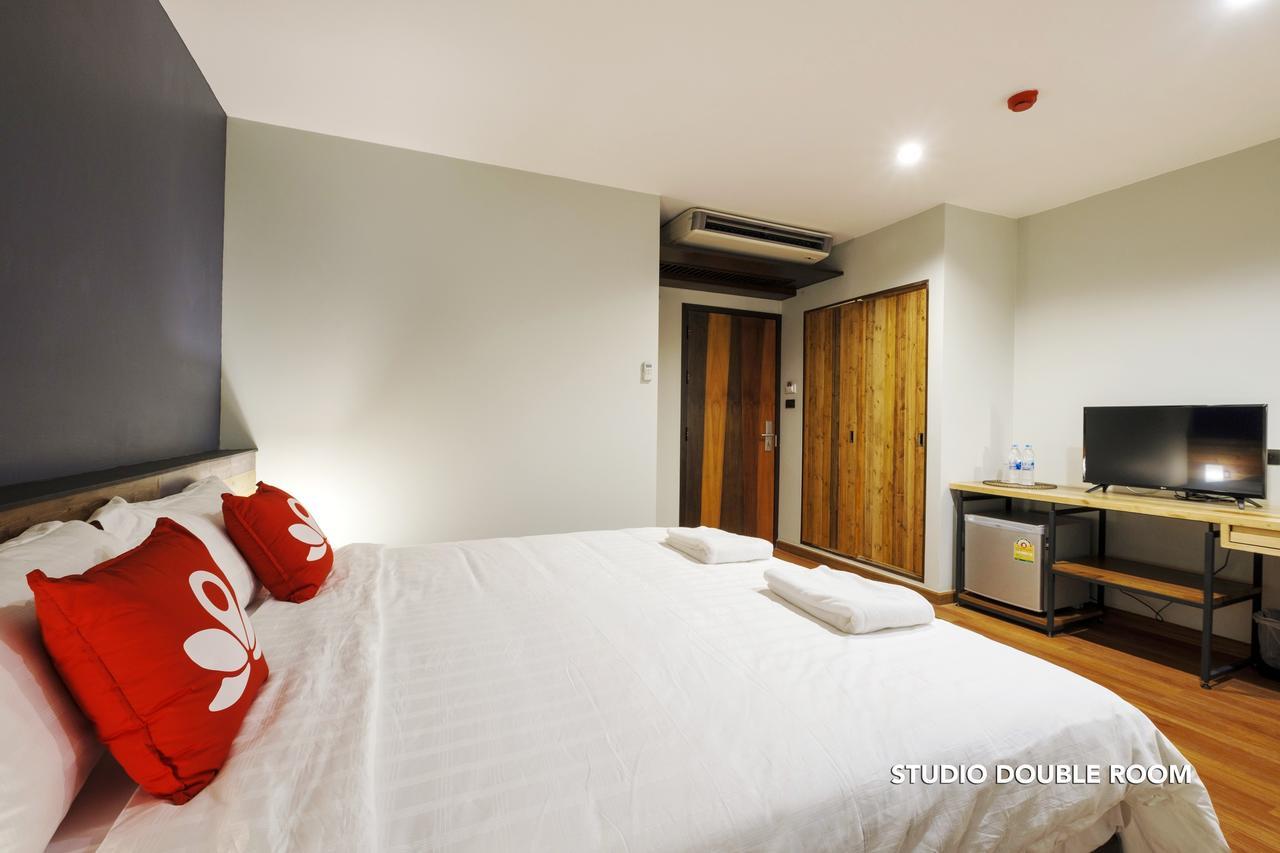 Zen Rooms Zleepmotion Bangkok Exterior photo
