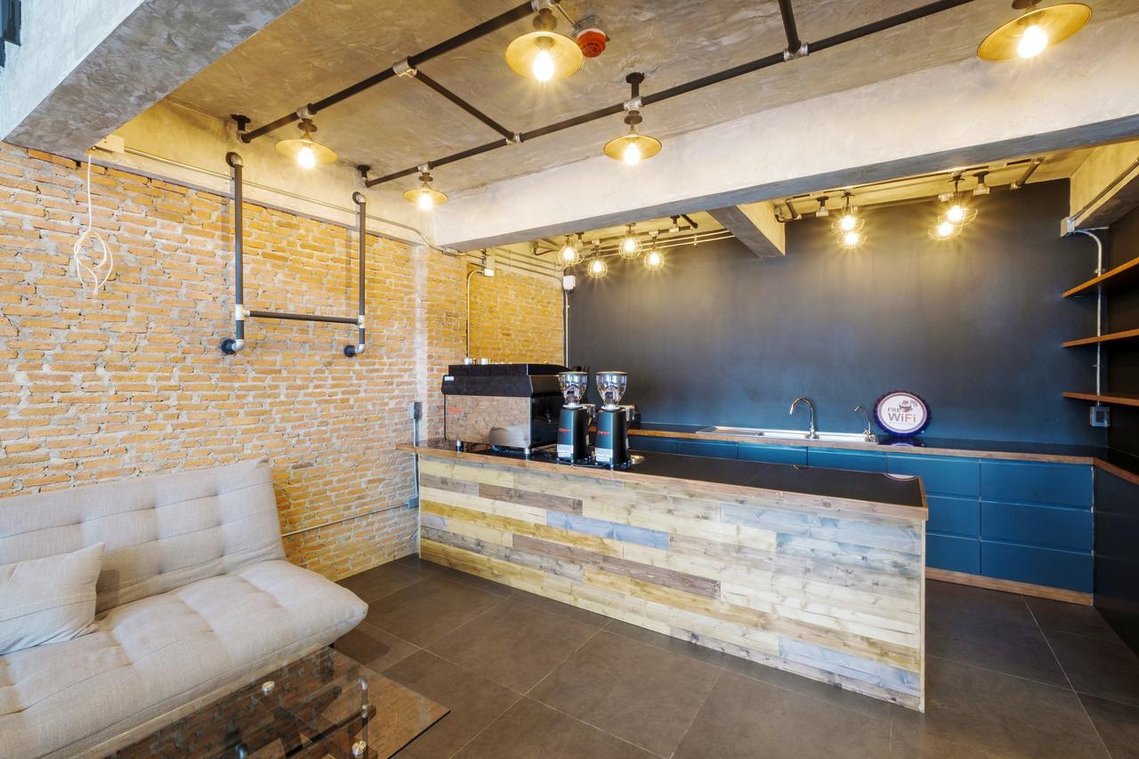 Zen Rooms Zleepmotion Bangkok Exterior photo