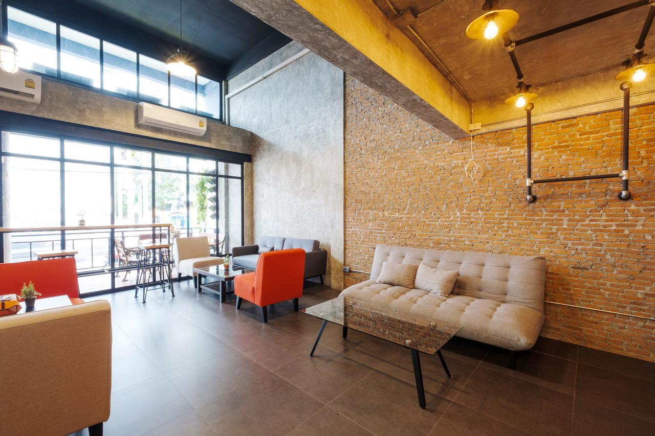 Zen Rooms Zleepmotion Bangkok Exterior photo